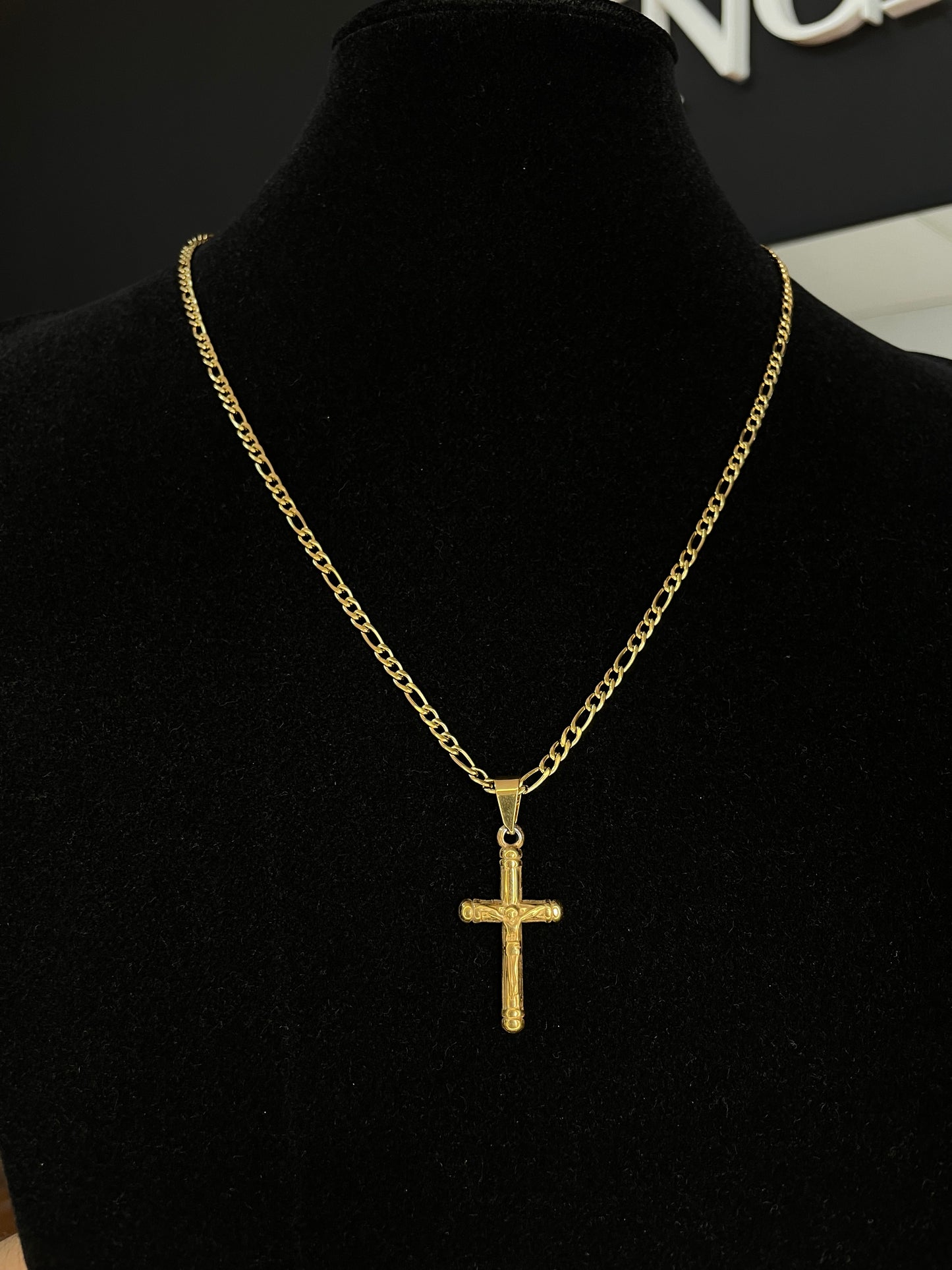 Cadena Cartier y Cruz labrada