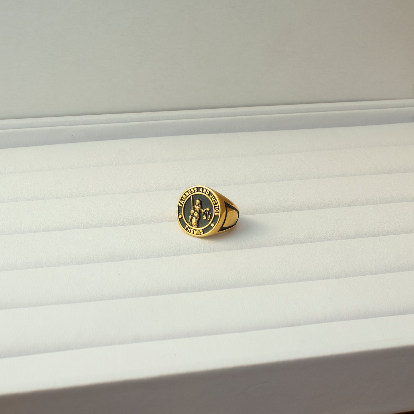 Anillo Justicie Gold