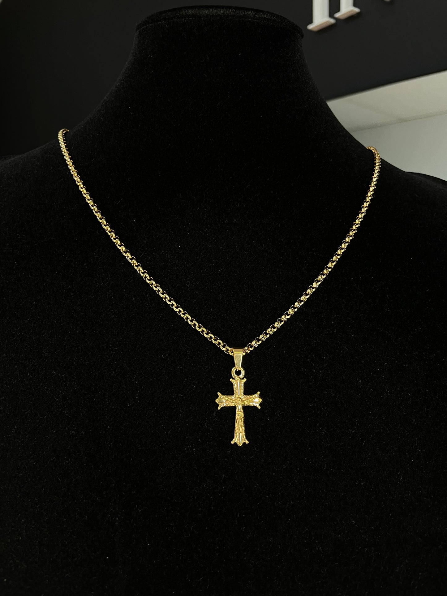 Cadena Italy y Cruz Gold