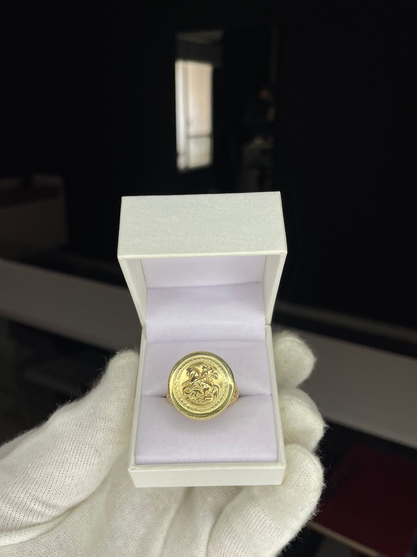 Anillo San Jorge Labrado Plata bañada Oro 18K