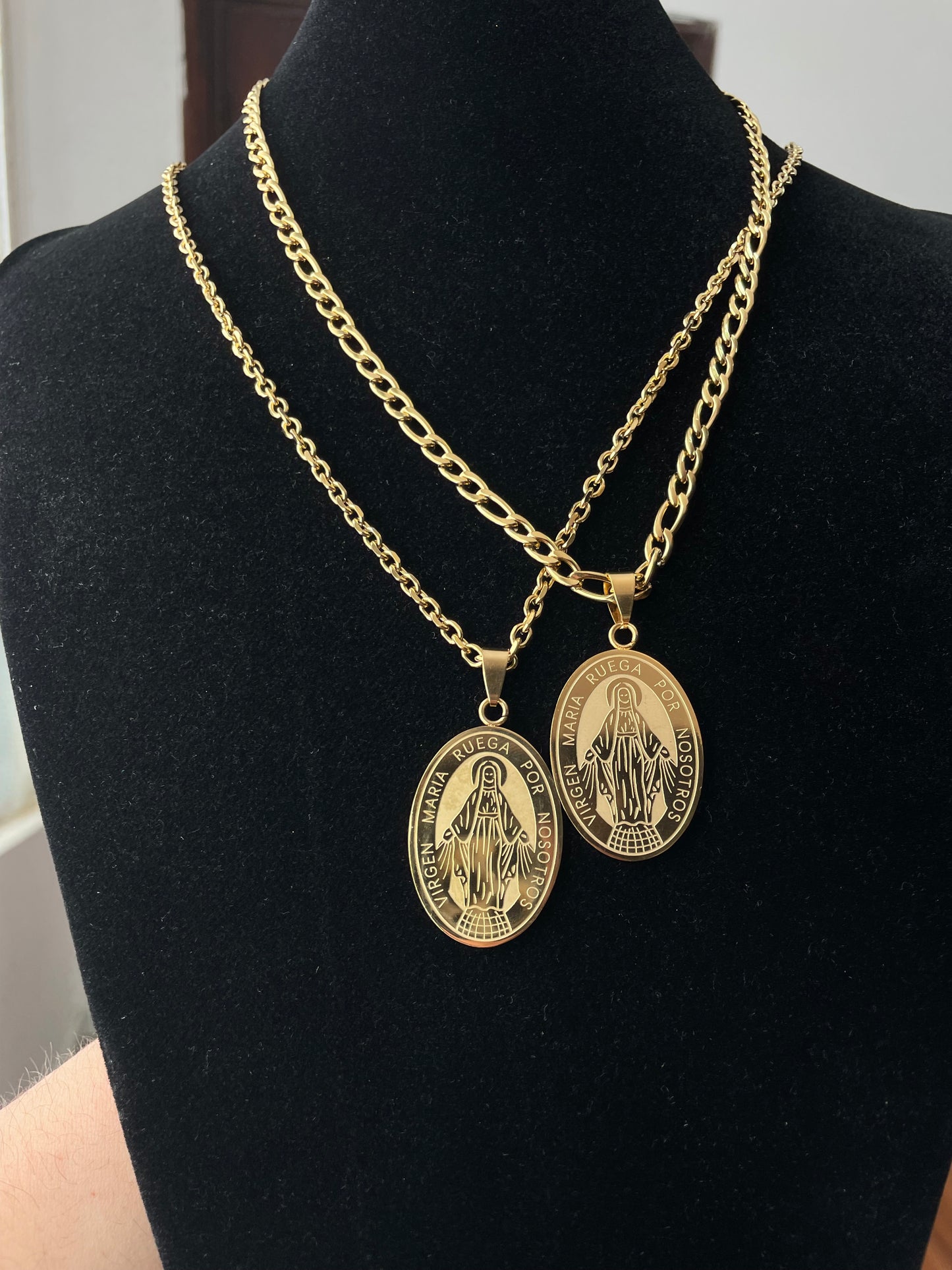 Cadena con Medalla Virgen Maria