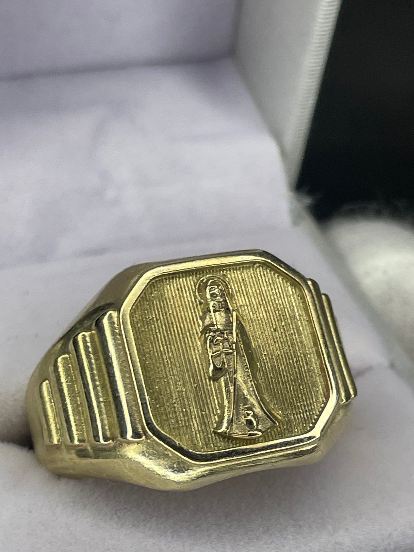 ANILLO SAN LA MUERTE EN ORO 10K