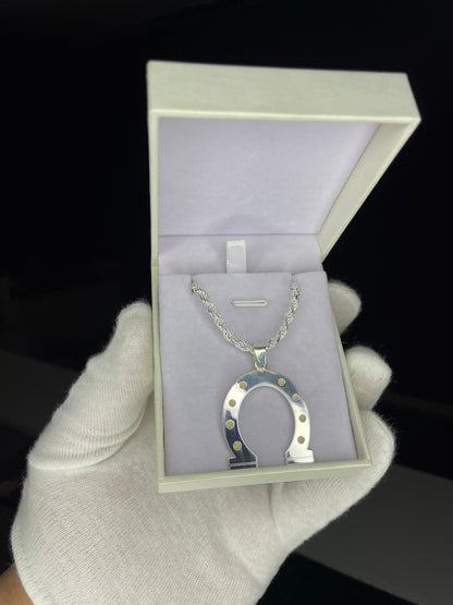 Cadena y Dije Herradura en Plata 925