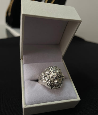 Anillo León en Plata 925