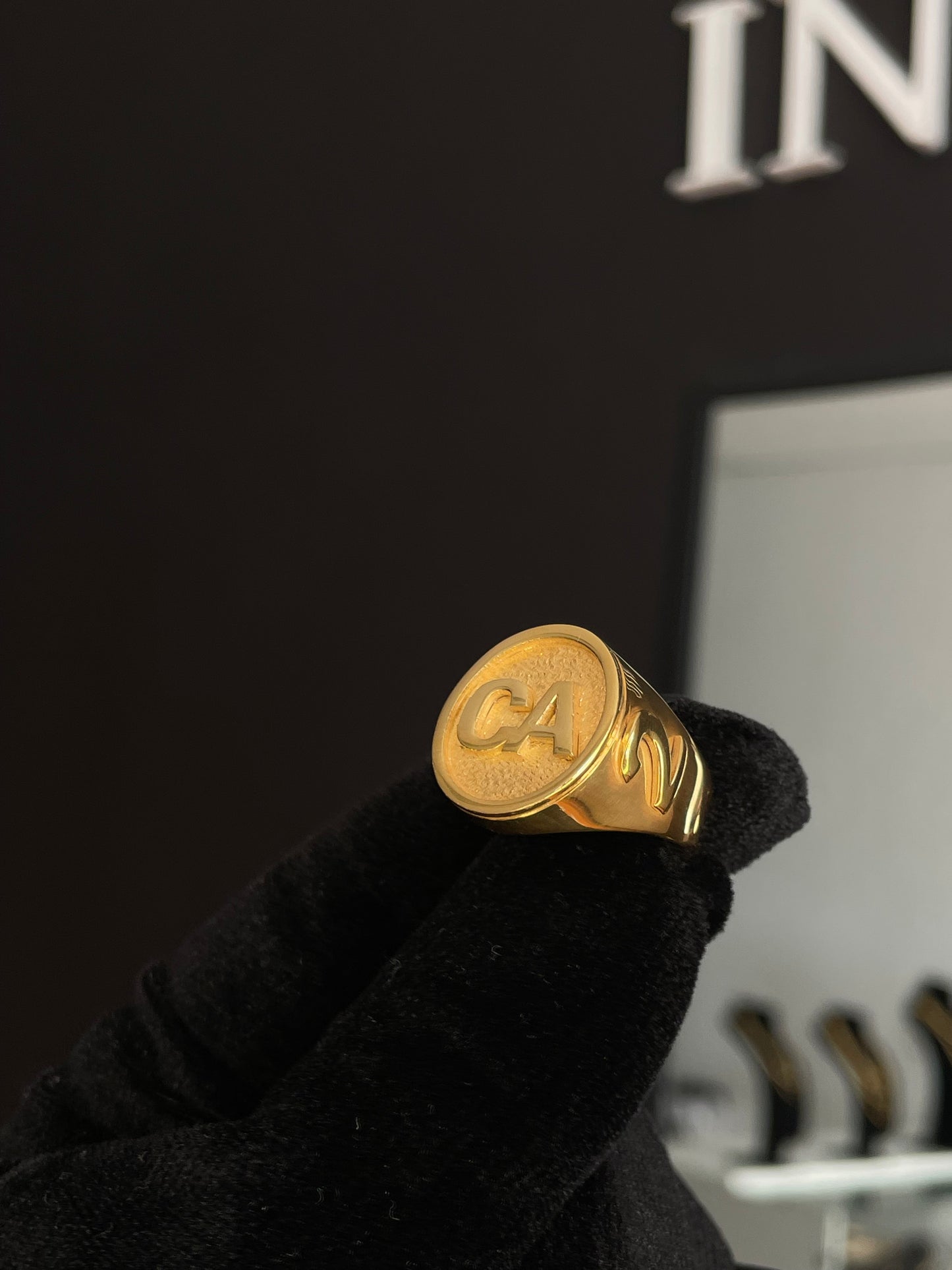 Anillo Sello Mesa Redonda Personalizado