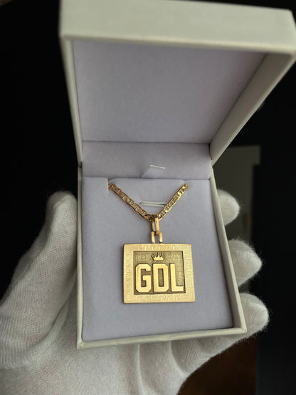 Cadena y Medalla Personalizada Plata enchapada Oro 18K