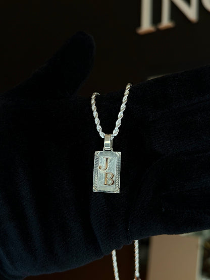 Medalla Plata con Letras y Apliques en Oro cadena enchapada