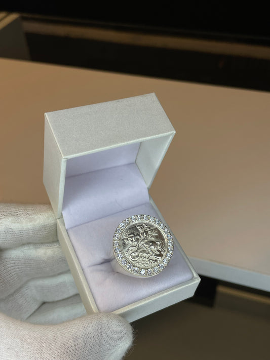 Anillo San Jorge en Plata 925 con incrustaciones