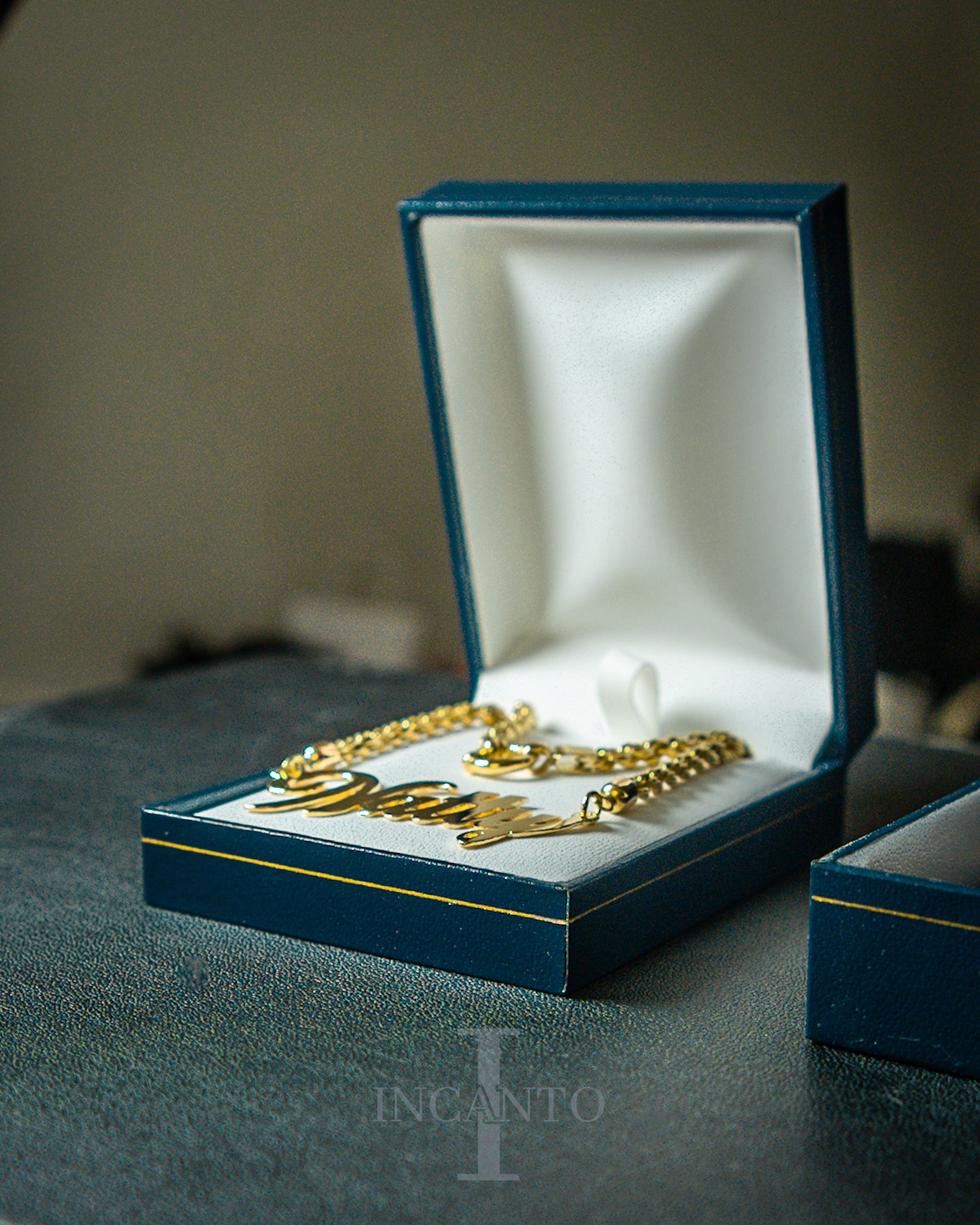 Cadena Con Nombre en Oro 18K puro Cierre Marinero