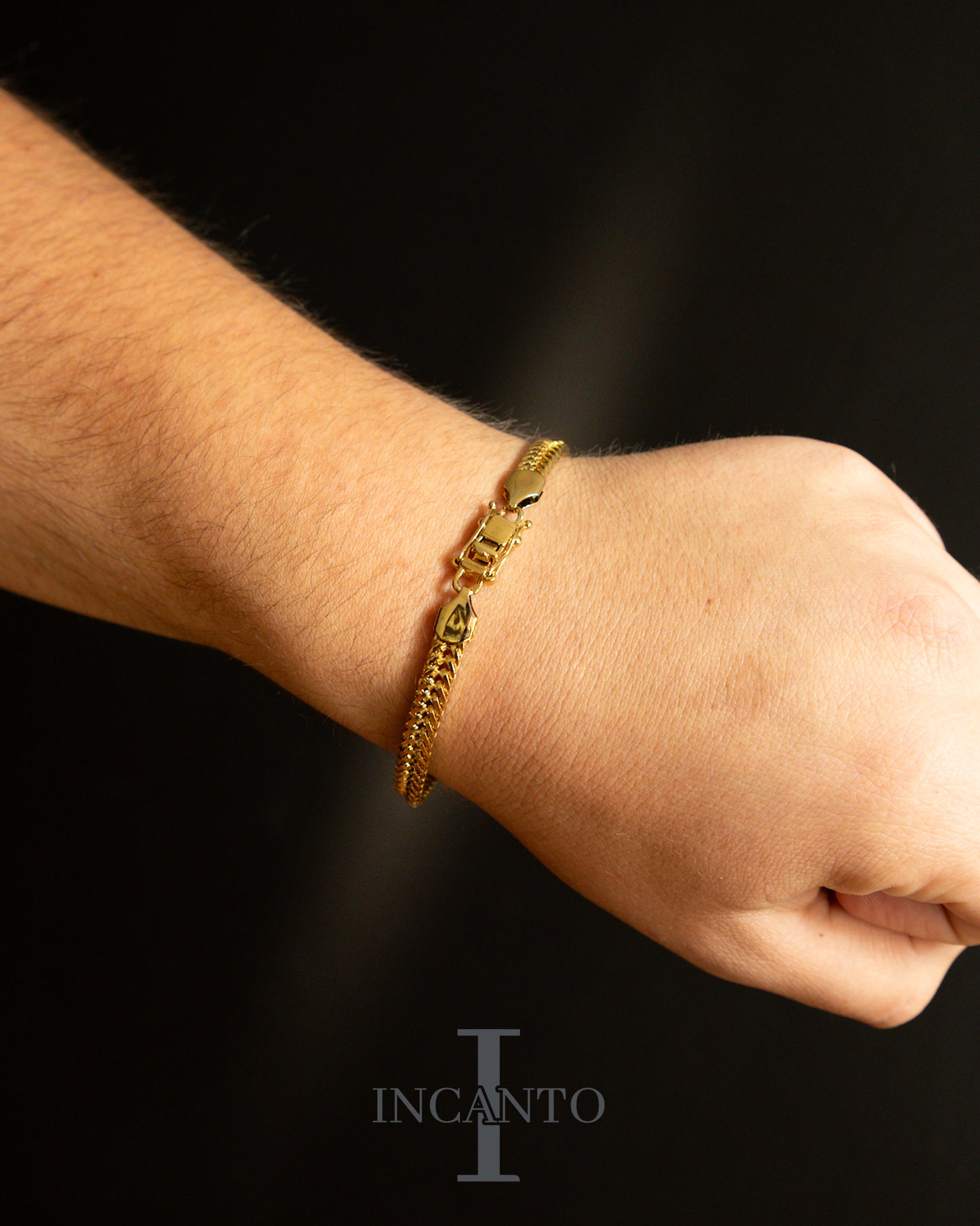 Pulsera Triple Grumet Cierre de Caja