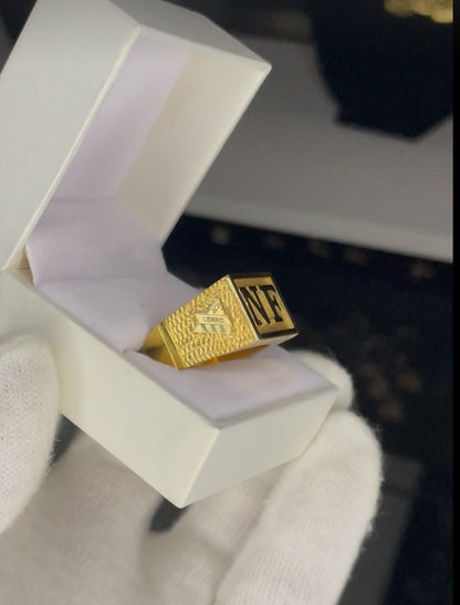 Anillo Sello Hombre en Plata bañada en Oro 18K