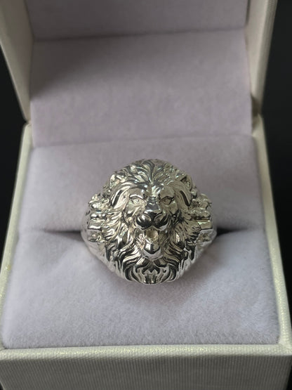 Anillo León en Plata 925