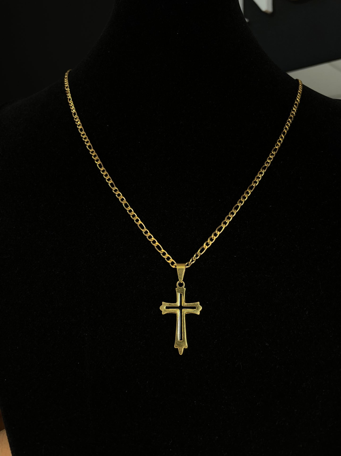 Cadena y Cruz Gold/Black