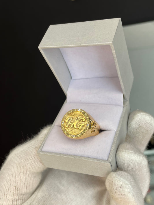 Anillo Sello Personalizado Guarda Griega y piedras Plata 925 enchapada en Oro 18K