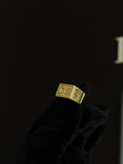 Anillo SELLO COMPLETO EN PLATA ENCHAPADO EN 18K