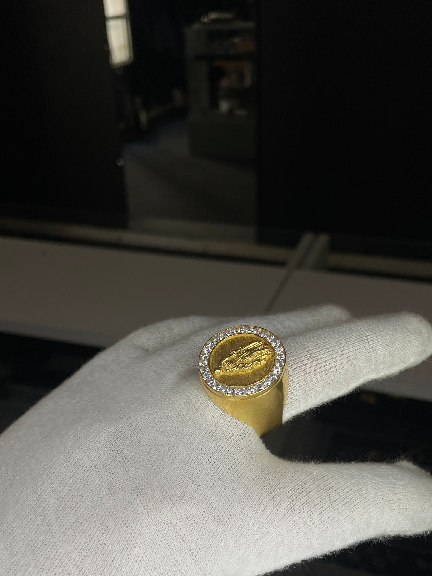 ANILLO VIRGEN XL PLATA BAÑADA EN ORO 18K