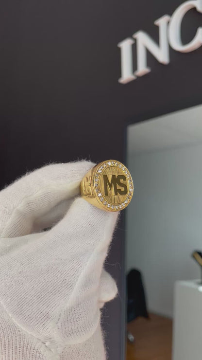 Anillo XL Iniciales y marco Full Ice