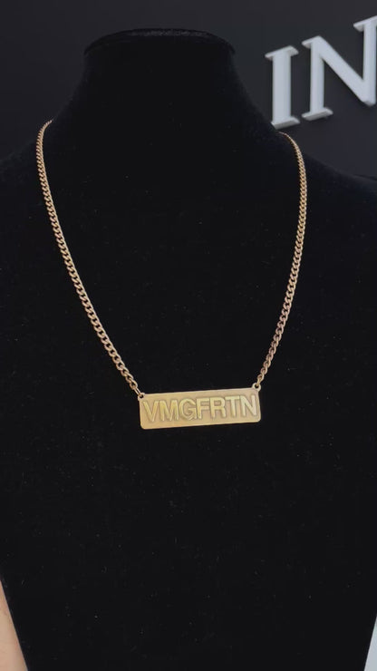 Cadena Con nombre XL y Fondo macizo Plata 925 enchapada en Oro 18K