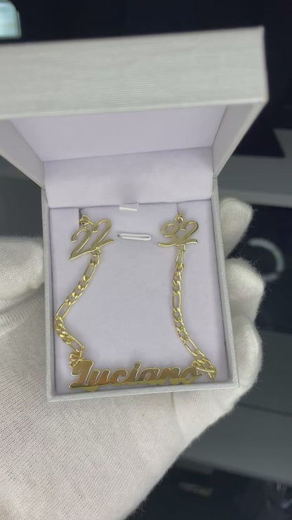 Cadena Nombre y Apliques en Plata Bañada en Oro 18K