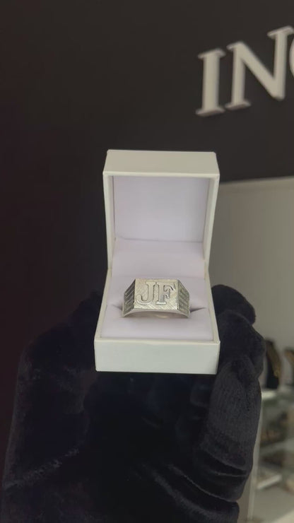 ANILLO SELLO HOMBRE EN PLATA CON INICIALES EN PLATA 925
